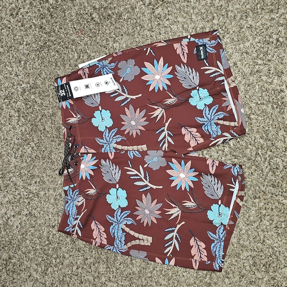 Hurley Phantom Nwts Mens Swim Trunks. Sz 32. Fast Drying!!